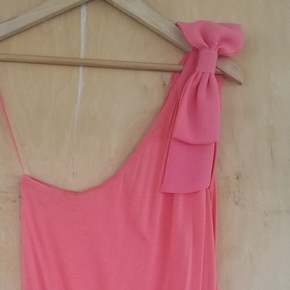 🍍3/$20 Limited Coral One Shoulder Top - Picture 3 of 4